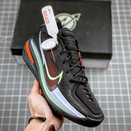 ナイキ スニーカー