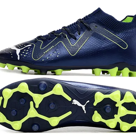 プーマ スニーカー