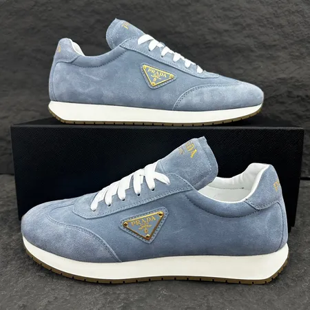 プラダ カジュアルシューズ