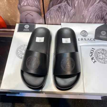 ヴェルサーチ スリッパ
