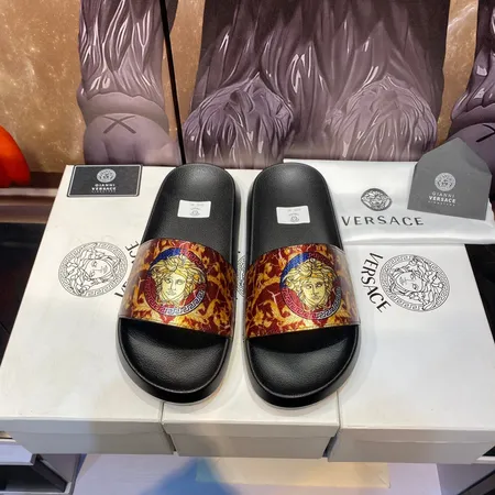 ヴェルサーチ スリッパ