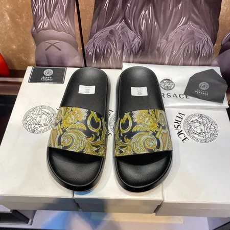 ヴェルサーチ スリッパ