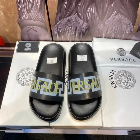 ヴェルサーチ スリッパ
