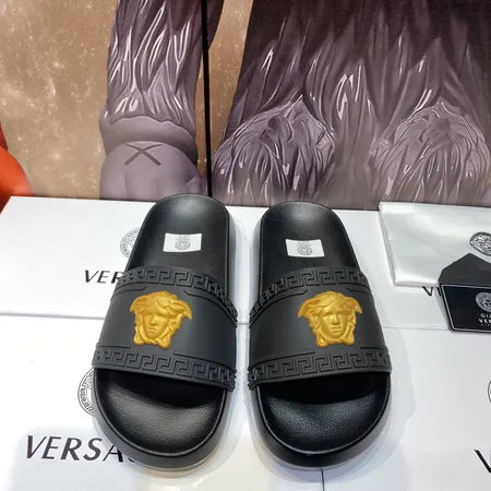 ヴェルサーチ スリッパ