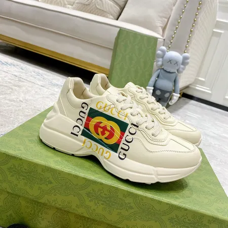 グッチ スニーカー