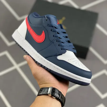 ナイキ スニーカー