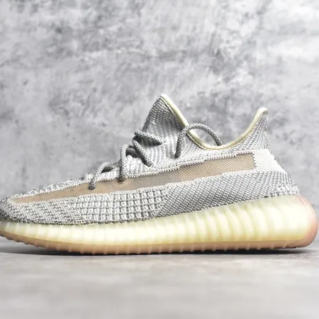 アディダス カジュアルシューズ