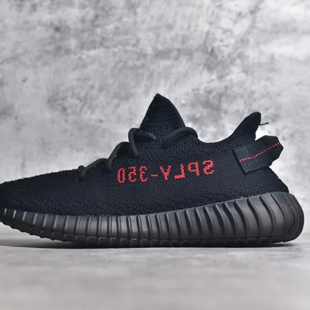 アディダス カジュアルシューズ