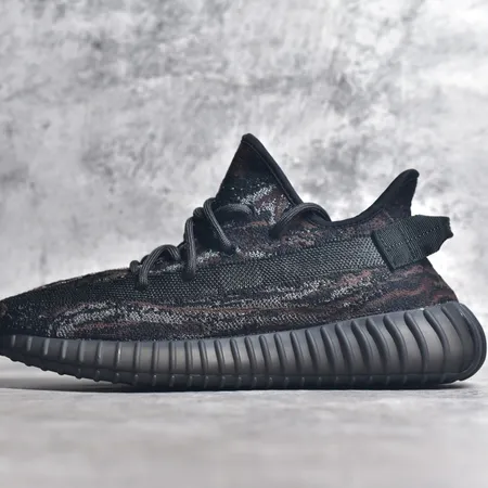 アディダス カジュアルシューズ