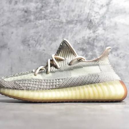 アディダス カジュアルシューズ