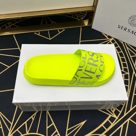 ヴェルサーチ スリッパ