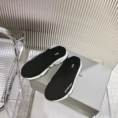 バレンシアガ カジュアルシューズ