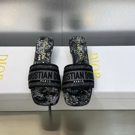 ディオール スリッパ