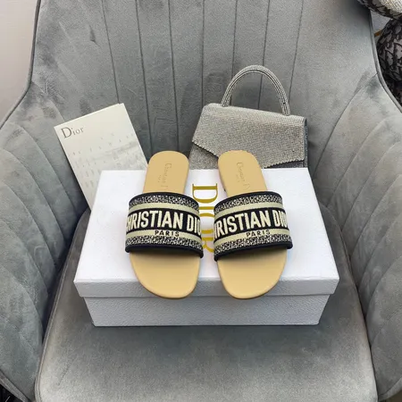 ディオール スリッパ