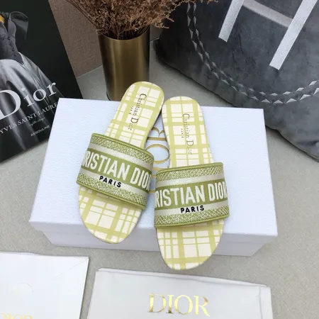 ディオール スリッパ