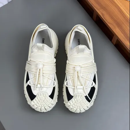 アルマーニ スニーカー