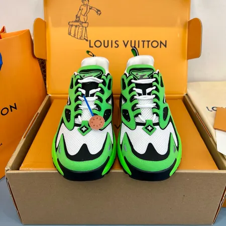 ルイヴィトン スニーカー