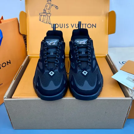 ルイヴィトン スニーカー