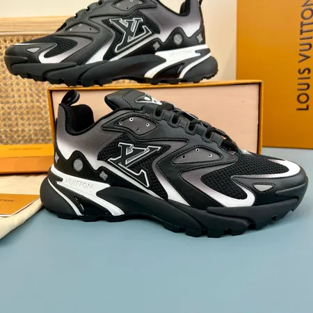 ルイヴィトン スニーカー