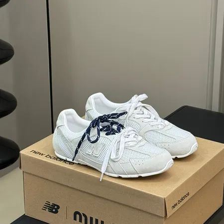 ミュウミュウ スニーカー