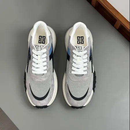 ジバンシィ スニーカー