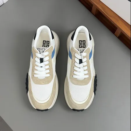 ジバンシィ スニーカー