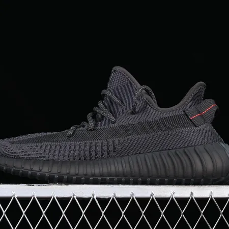 アディダス スニーカー