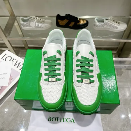 ボッテガ ヴェネタ カジュアルシューズ