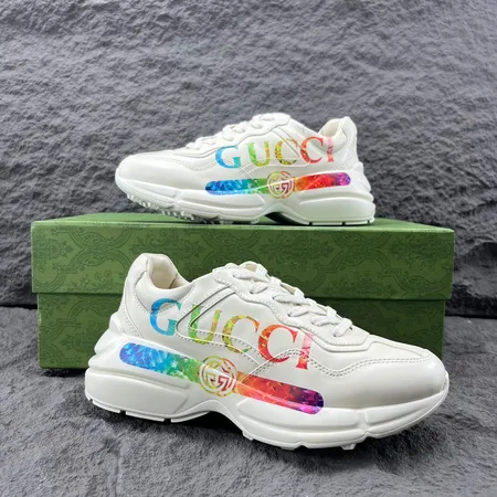 グッチ スニーカー