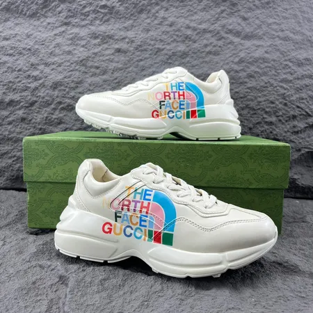 グッチ スニーカー