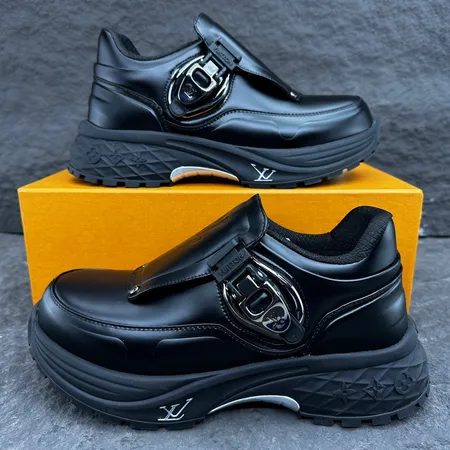 ルイヴィトン カジュアルシューズ