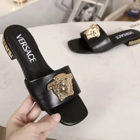 ヴェルサーチ スリッパ