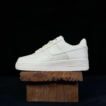 ナイキ カジュアルシューズ