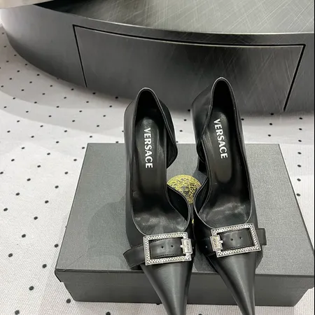 ヴェルサーチ サンダル