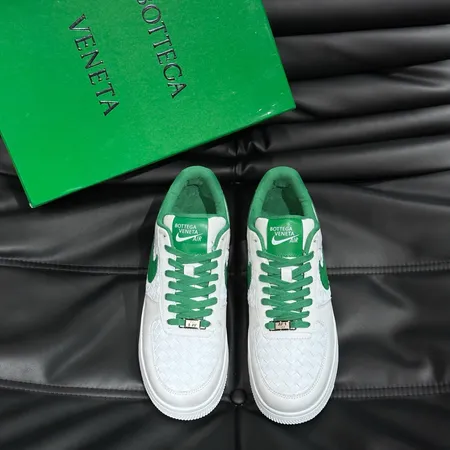 ボッテガ ヴェネタ カジュアルシューズ