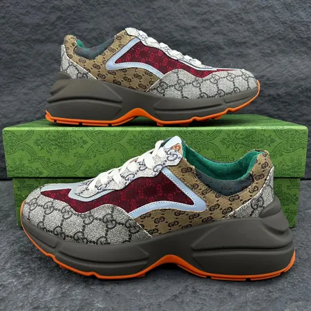 グッチ スニーカー