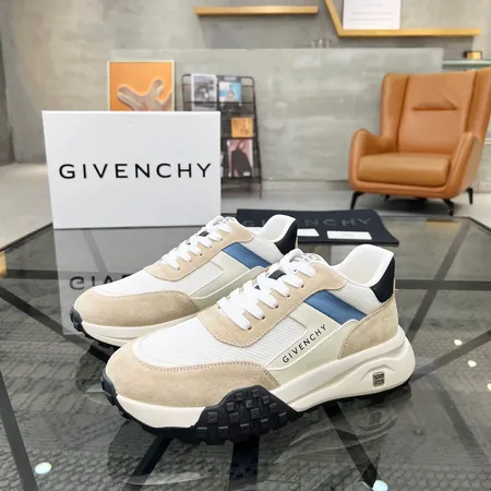 ジバンシィ スニーカー