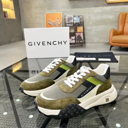 ジバンシィ スニーカー