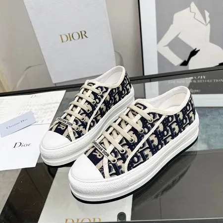 ディオール カジュアルシューズ