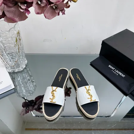 イブサンローラン スリッパ