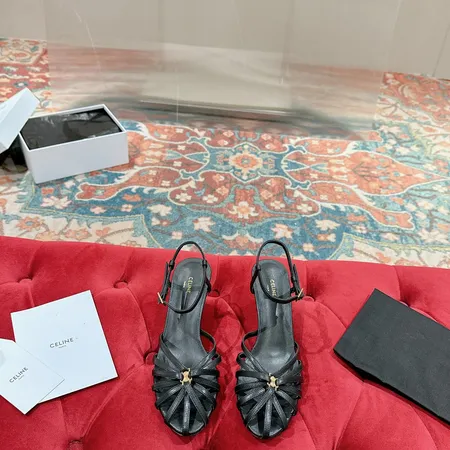 セリーヌ サンダル