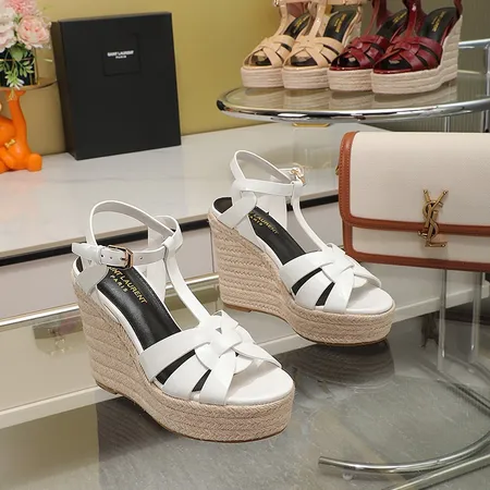 イブサンローラン サンダル