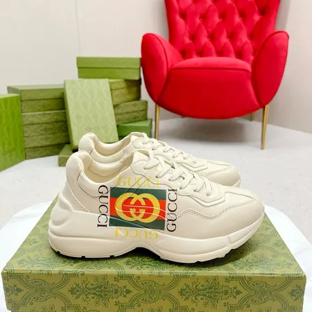 グッチ スニーカー