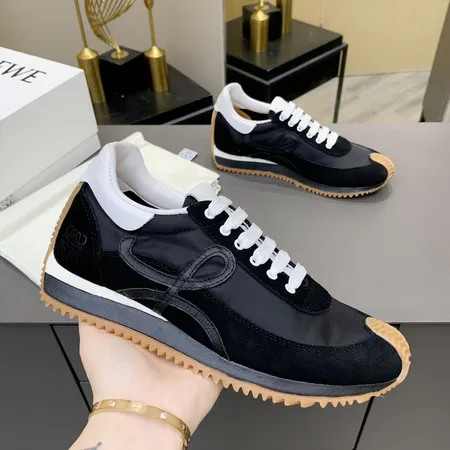 ロエベ カジュアルシューズ