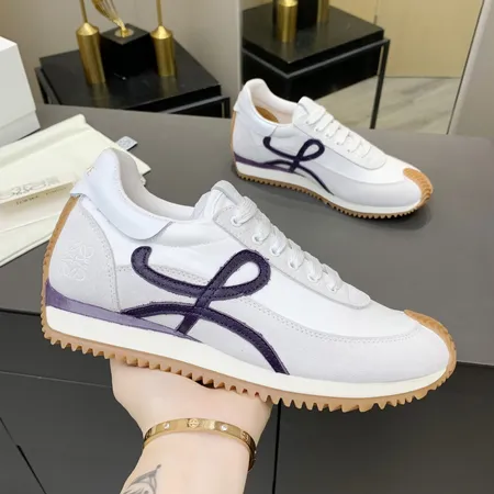 ロエベ カジュアルシューズ