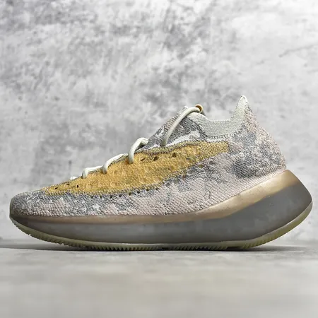 アディダス スニーカー