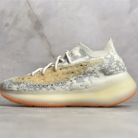 アディダス スニーカー