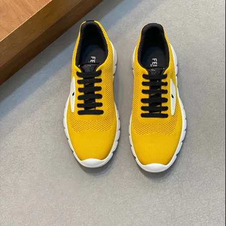 フェンディ カジュアルシューズ