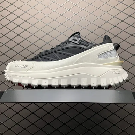 モンクレール カジュアルシューズ