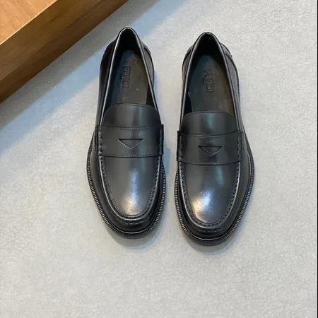 フェンディ ビジネスシューズ